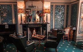 London Visitors Hotel